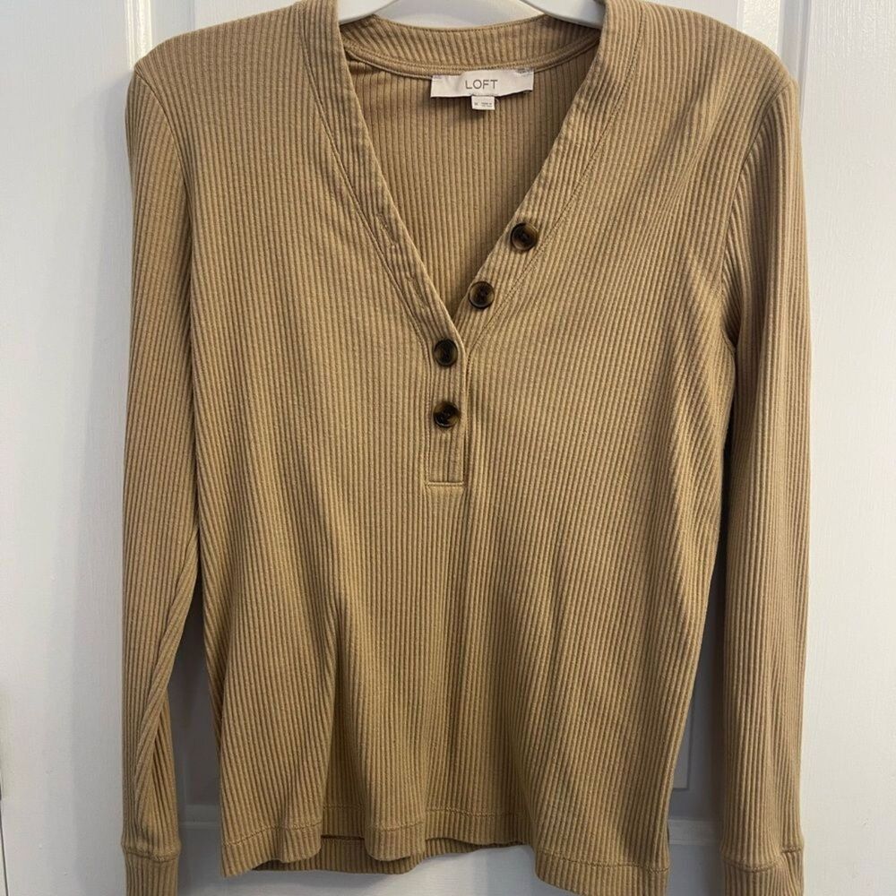 LOFT Tan Ribbed Henley Long Sleeve Top Size Medium Button Front Neutral